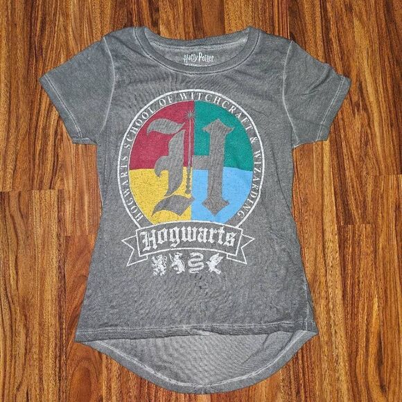 3 for $25 Harry Potter Hogwarts Tee Juniors Size Large - Picture 1 of 5